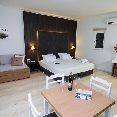 Elia Stalos Apartments Eksteriør bilde